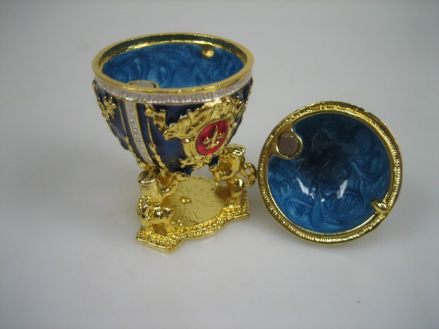 Luxe Faberge-Eierhouder Kobalt Blauw geëmailleerd met goudkleurige versieringen Nieuw