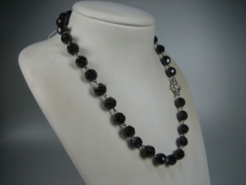 Antiek Granaat Collier met Zilver Handgemaakte Veerring uit ca. 1930