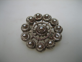 Zeeuwse zilveren knoop broche uit ca. 1900-1930