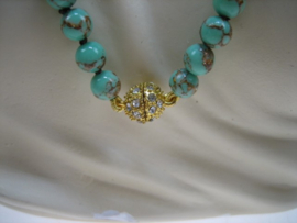 Antiek gemêleerd Agaat collier met 14K goudkleurige vergulde magneetsluiting