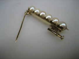 Gouden 18 karaat Parel broche met cultivé Parels uit ca. 1938