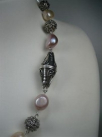 Antiek Parels collier met zilveren sluiting en diversen zilver stukken