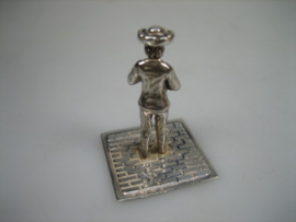 Zilveren miniatuurtje hobo speler klassieke muzikant uit ca. 1977