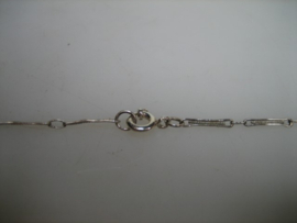 Antiek zilveren hanger van Zeeuwse Mutsen Speld uit ca. 1900