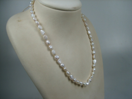 Barok Parels met zilveren Cartier sluiting uit eigen import