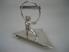 Zeldzaam Zilveren Miniatuur Sport uit ca. 1975 van de Zilversmid Stout uit Rotterdam.