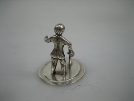 Zilver Miniatuur Kind met Hoepel uit ca.1981 van J. Weeda