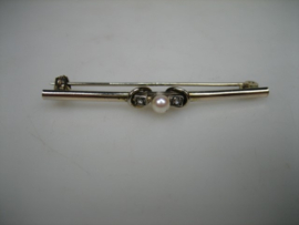 Double goudkleurige vergulde Broche speld met Parel en Zirconia 2 stuks uit ca.1950