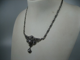 Geelgouden/Zilveren oud 14 karaat collier met geslepen roosdiamanten