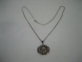 Antieke klassieke Zeeuwse knop hanger Goes met zilveren collier ca. 1920/1930