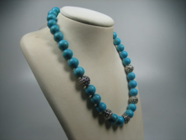 Turquoise collier met oud Hollands zilver en zilveren Cartier sluiting