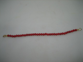 Antieke Bloedkoralen Baby Armbandje met Gouden veerring