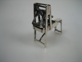 Zilveren Miniatuur als broodkadet vormmachine handmatig uit ca. 1985