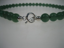 Edelsteen colliers uit eigen Import en geheel in onze ateliers bewerkt