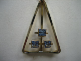 Doublé collier met moderne hanger gezet met 3 blauwe spinellen ca.1954