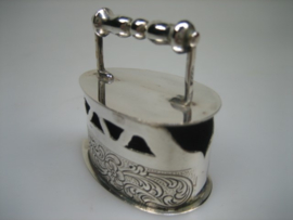 Zilveren Miniatuur Kolen Strijkijzer 1958-1988