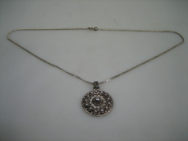 Antieke Zeeuwse knop hanger met zilveren gourmet collier ca. 1910