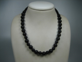 Antiek Onyx collier met zilveren karabijn sluiting