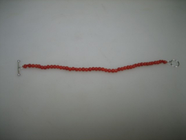 Antieke Bloedkoralen Baby Armbandje met Zilveren Kapittelstok sluiting uit ca.1880