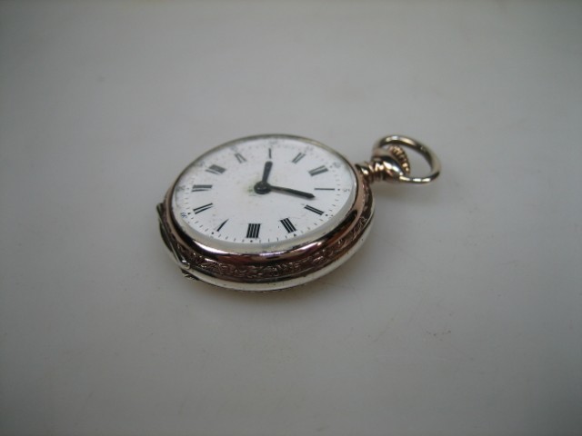 Antiek Zilveren Zakhorloge uit ca.1910/1912 zal nagezien moeten worden lees onderstaande