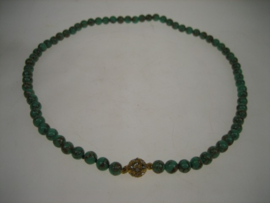 Antiek gemêleerd Agaat collier met 14K goudkleurige vergulde magneetsluiting