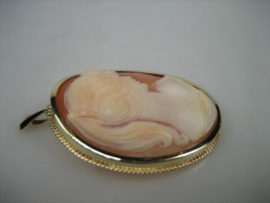 Geelgouden 14 karaat broche hanger met gouden Kabelrand uit ca. 1952