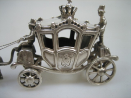Zilver Miniatuur de Gouden Koets | Antiekjuwelier | uit ca.1969