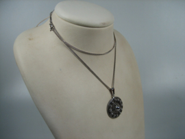 Antieke klassieke Zeeuwse knop hanger Goes met zilveren collier ca. 1920/1930