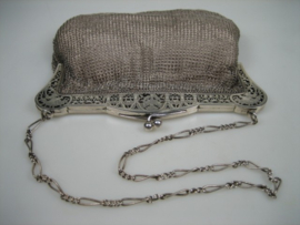 Antieke zilveren Zeeuwse dames tas maliënkolders uit ca.1906