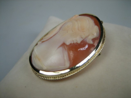Geelgouden 14 karaat broche hanger met gouden Kabelrand uit ca. 1952