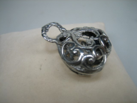 Antieke Zilveren Baby Rammelaar Als Hanger uit ca. 1890