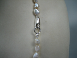 Barok Parels met zilveren Cartier sluiting uit eigen import