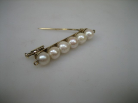 Gouden 18 karaat Parel broche met cultivé Parels uit ca. 1938
