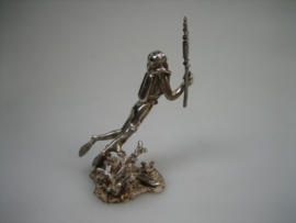 Zilveren Miniatuur als Sportduiker met Speer en Duikflessen uit ca. 1939