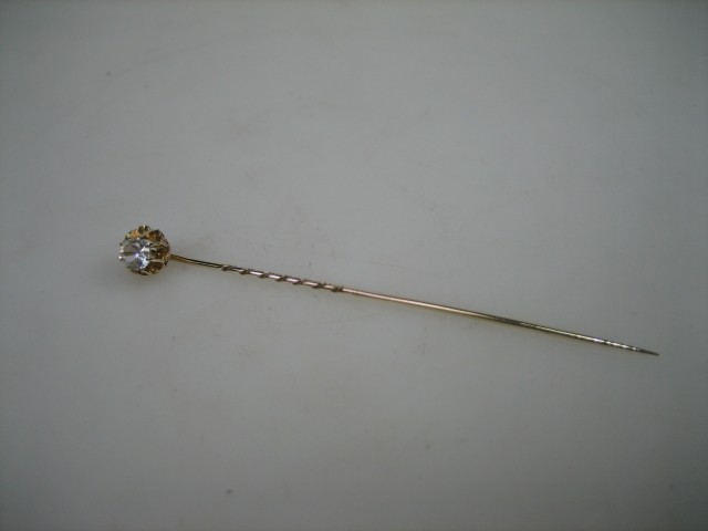Gouden 14 Karaat dasspeld met grote echte Zirkonia uit ca. 1935 item