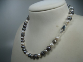 Parel Barok collier met Zilveren Cartier sluiting