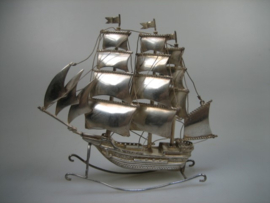 Oud Hollands Zilver Miniatuur Zeilschip uit ca.1958