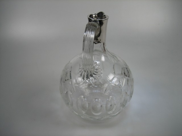 Zeldzaam Antieke likeur kristal karaf met zilveren met zilveren montuur uit ca. 1900