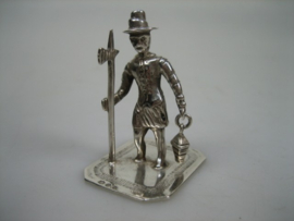 Miniatuur Zilver Stadwachter met Lans en Lamp uit ca. 1963