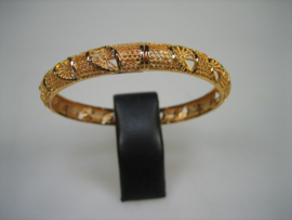Moderne Goudvergulde Slavenarmband 18 Karaat Verguld met Fijne Filigrain Bewerking met klik sluiting nieuw