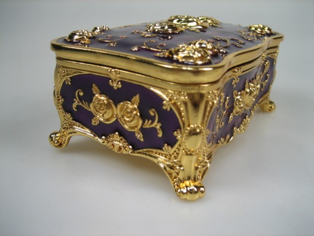 Luxe Sieraden Box Paars geëmailleerd met goudkleurige versieringen