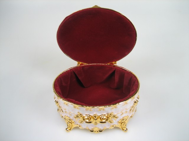 Luxe Sieraden Box Wit geëmailleerd Ovaal met goudkleurige versieringen Nieuw