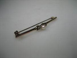 Double goudkleurige vergulde Broche speld met Parel en Zirconia 2 stuks uit ca.1950
