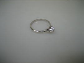 14 karaat Witgouden ring met een briljant van 0.03 crt solitair nieuw