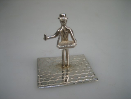Zilveren miniatuur snoep straat verkoper uit ca. 1956