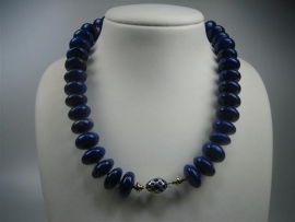 Antieke Lapis-Lazuli Collier met een Exclusieve Sluiting