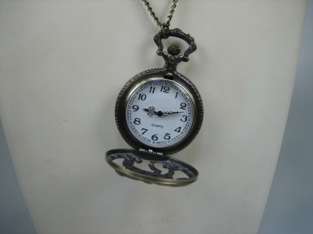 Quartz Zakhorloge met ketting met Paard afbeelding aan de voorzijde Nieuw