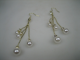 Zwanenhals oorbellen hangend met imitatie Parels en zirkonia,s