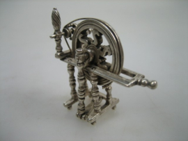 Miniatuur Zeldzaam Zilveren Spinnenwiel uit ca. 1969