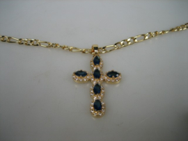 Kruis met Blauwe kleurstenen en een figaro collier met Cartier sluiting nieuw